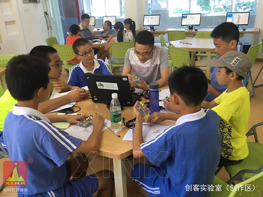<a href='http://www.ea-led.com' target='1' style='font-size:14px; font-weight:bold; color:#0080ff;'>創(chuàng)客實驗室</a>