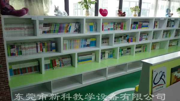 <a href='http://www.ea-led.com/chanpin/110-1.html' target='1' style='font-size:18px; font-weight:bold; color:#000000;'>圖書閱覽室</a>4